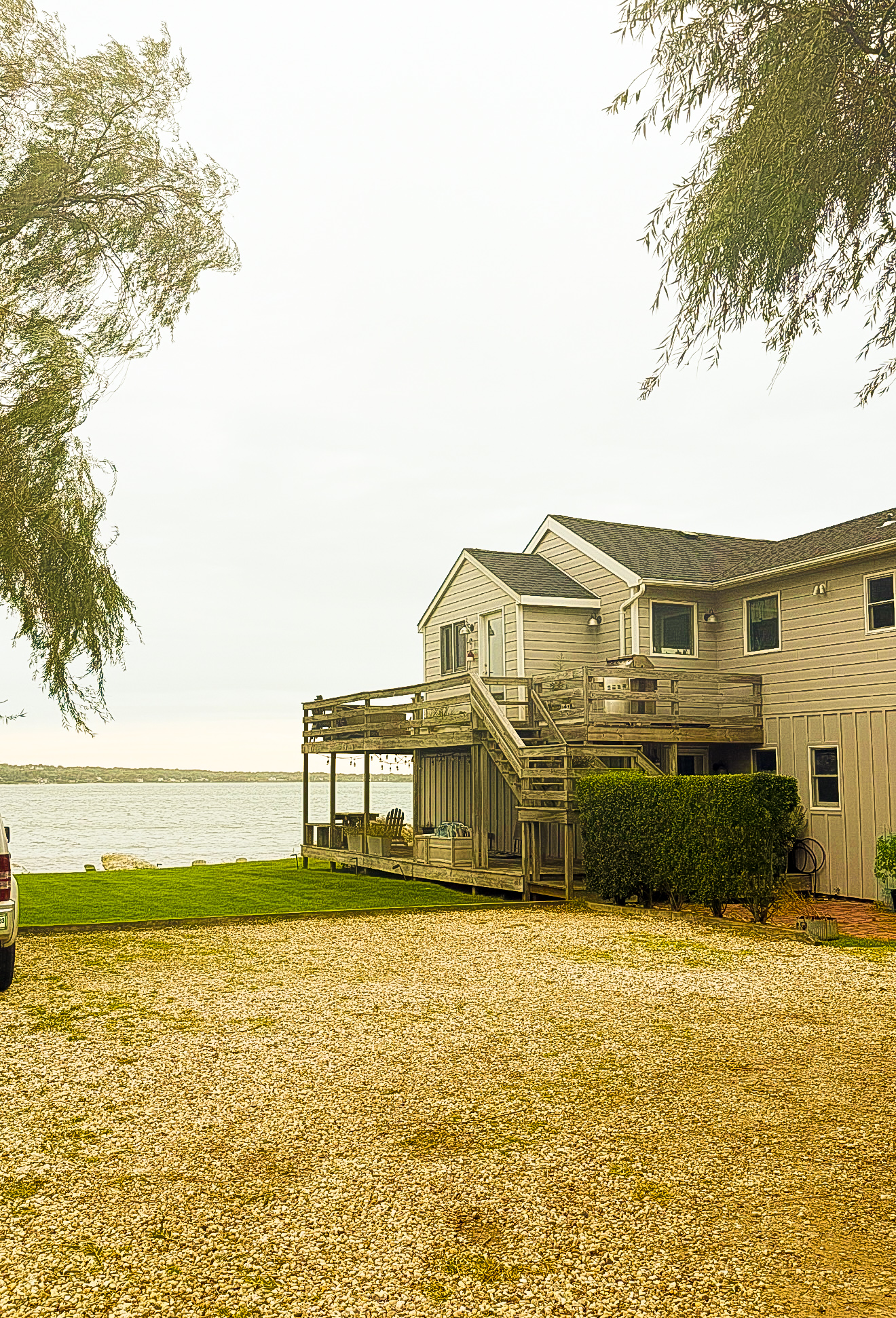 The Hamptons, Crème Pies & a Bake-Off